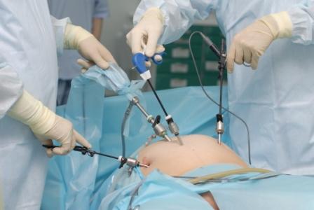 Трансляции «живой» хирургии из операционного блока клиники «Обериг»