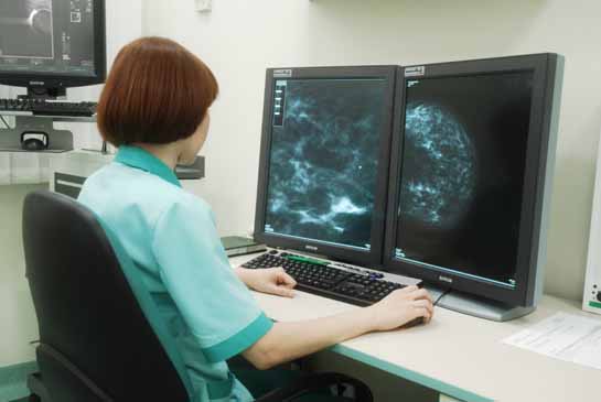 Мамографія – «золотий стандарт» діагностики раку молочної залози у світі