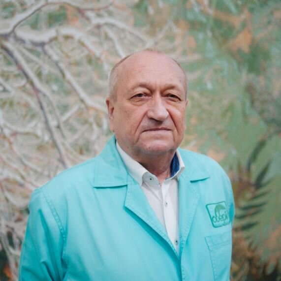 Як вчимо і вчимося? Інтерв'ю медичного директора Валентина Парія про медичну освіту в клініці